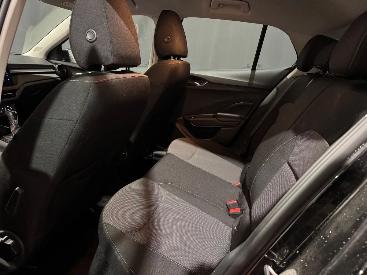 Skoda Fabia - photo 11