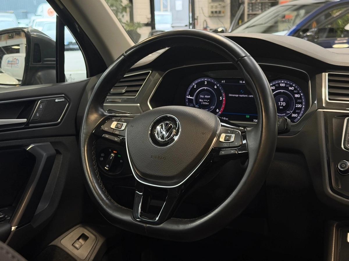 VOLKSWAGEN TIGUAN 2.0L TDi DSG7 150CH - FINITION CARAT EXCLUSIVE - TOIT OUVRANT/CAMERA/SIEGE ELEC