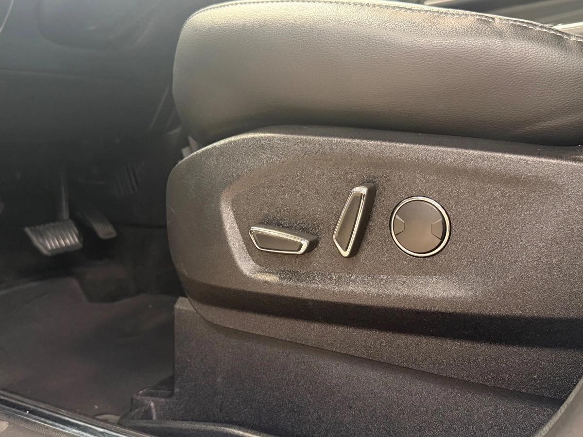 FORD S-MAX 2.0 ECOBLUE S&S BVA 150CH - ST-LINE - ENTRETIEN DISPONIBLE - 7 PLACES