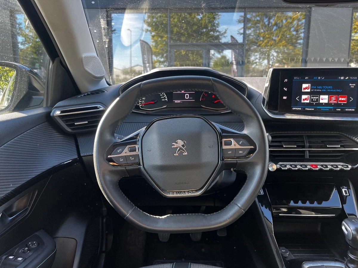 Peugeot 208 - photo 9