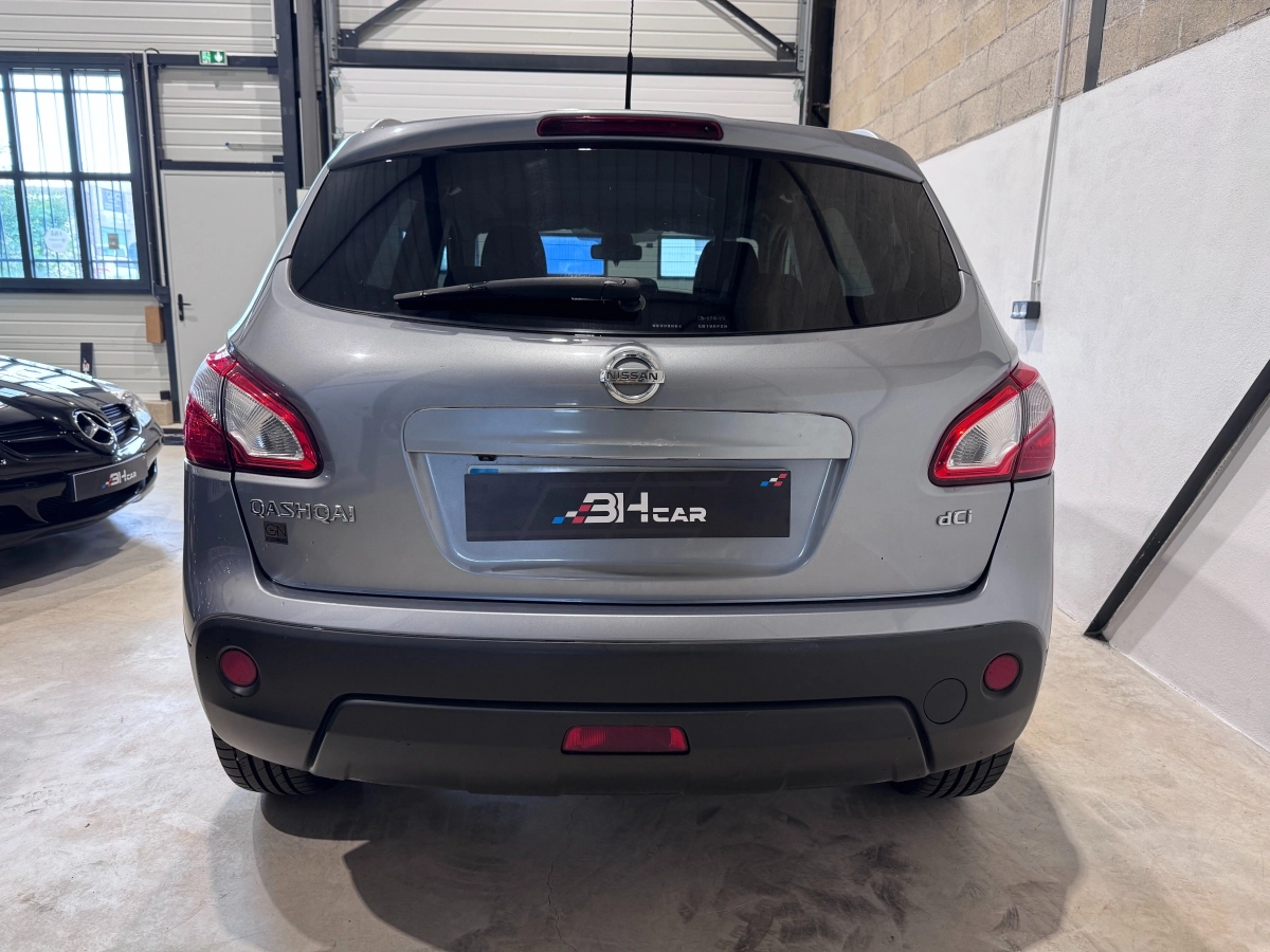 Nissan Qashqai - photo 8