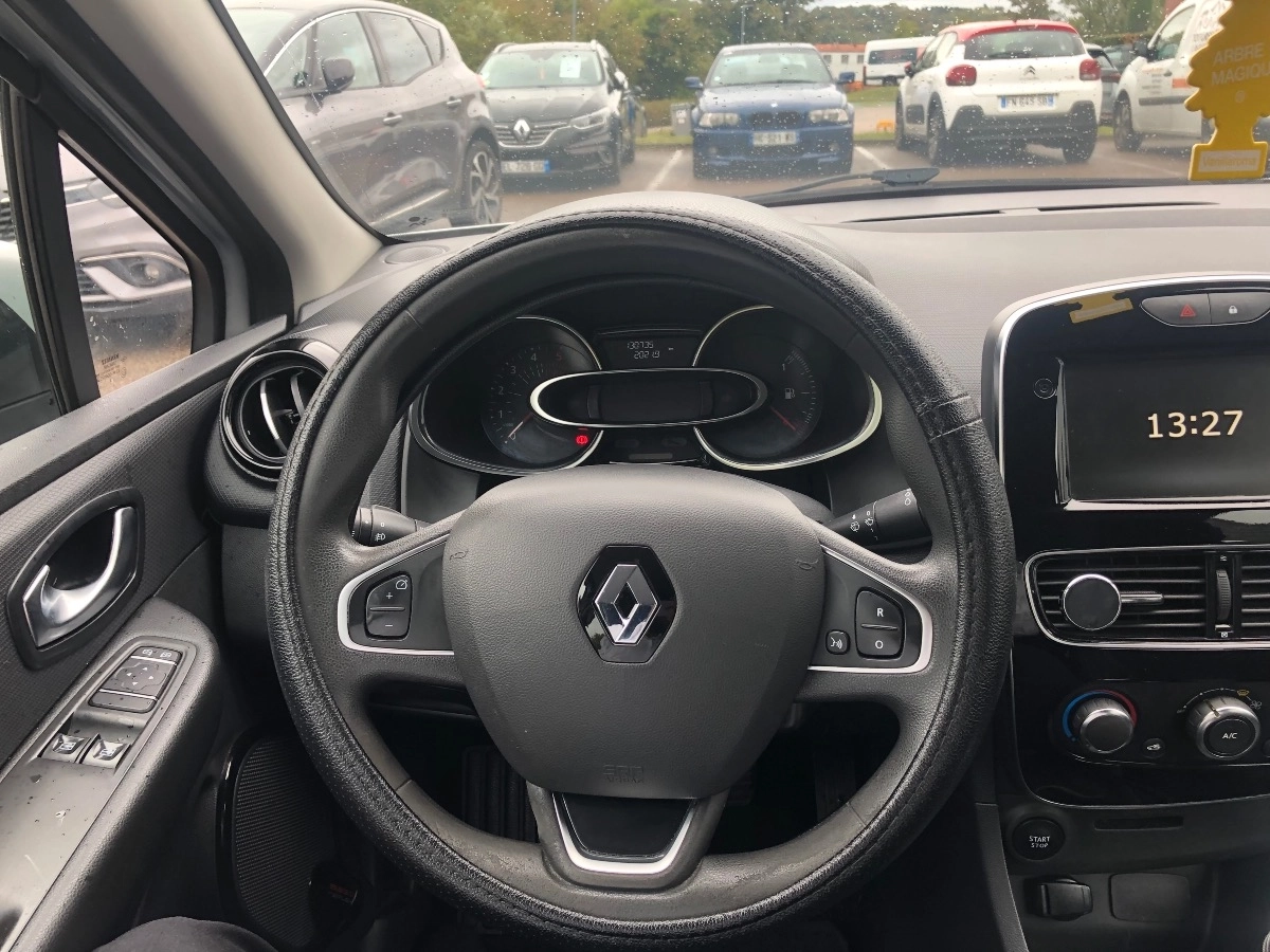 Renault Clio - photo 13