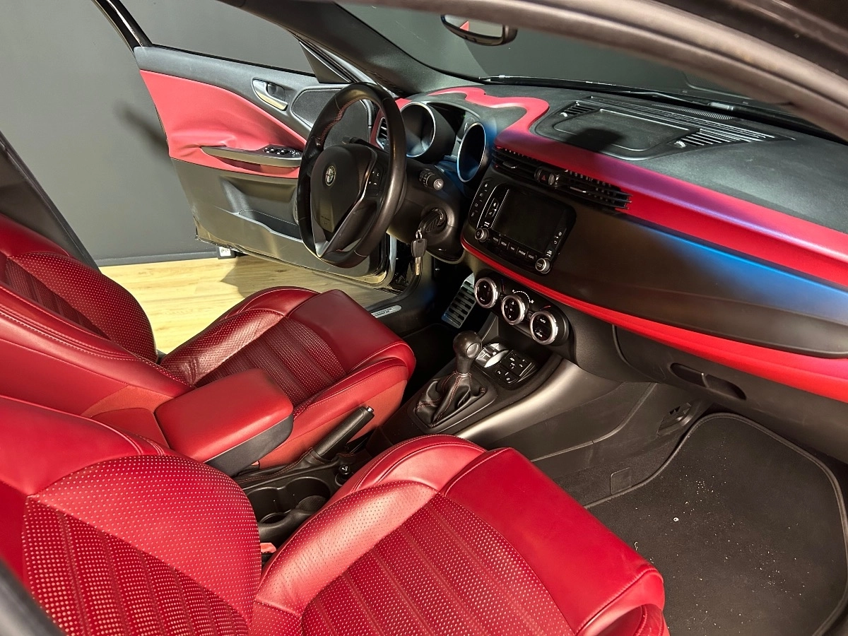 Alfa Romeo Giulietta - photo 11