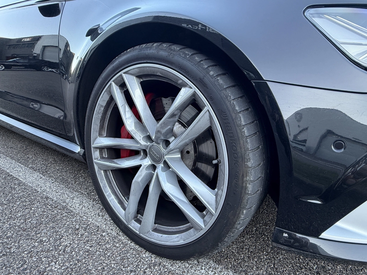 Audi Rs6 - photo 12