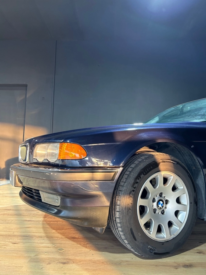 Bmw Serie 7 - photo 7