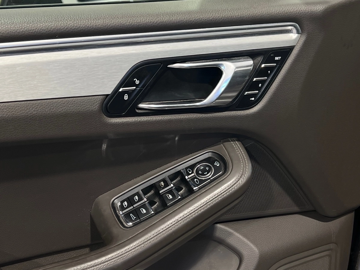Porsche Macan - photo 13