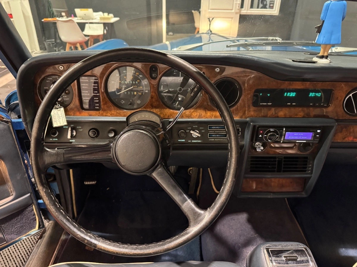 ROLLS ROYCE CORNICHE - photo 10