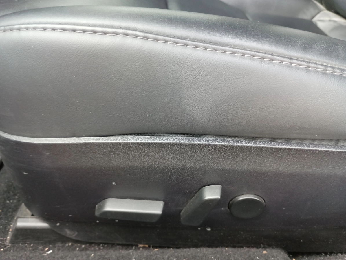 Tesla Model-3 - photo 35