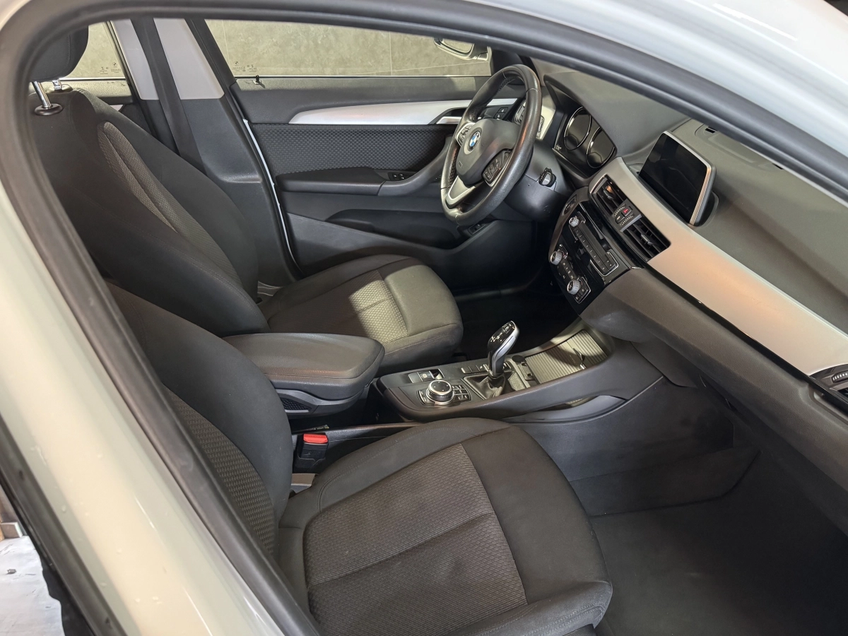Bmw X1 - photo 4