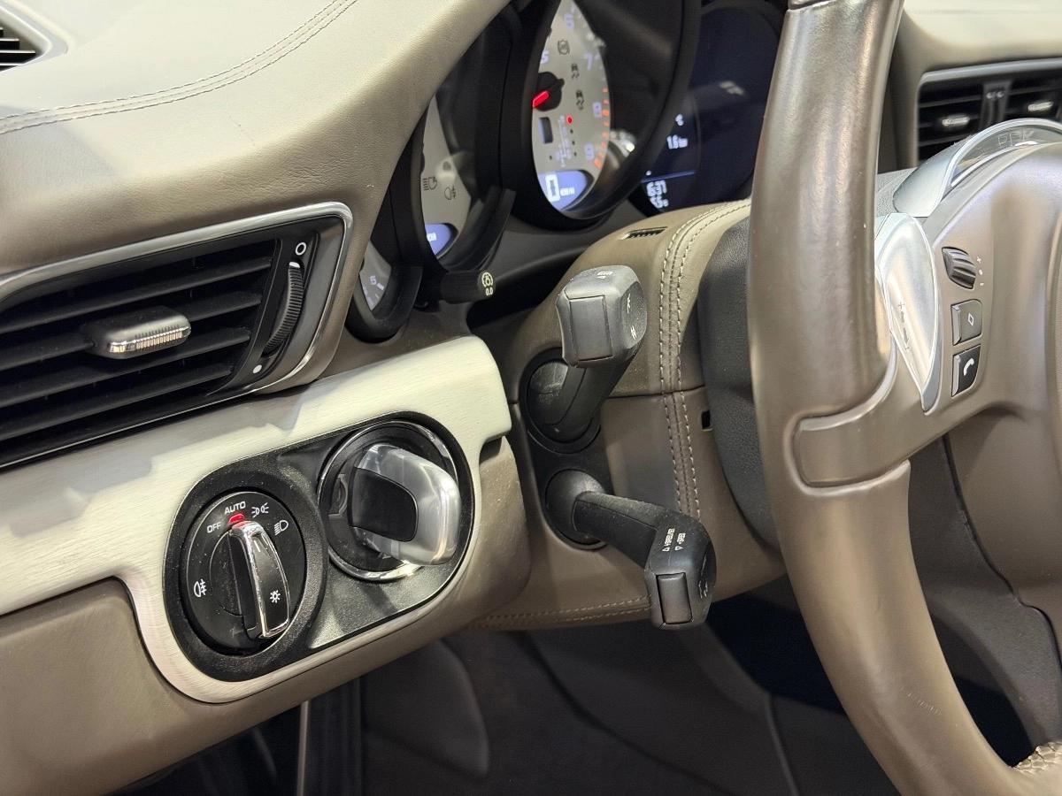 Porsche 911 COUPE 991 3.8 430 CARRERA GTS 4 PDK BVA