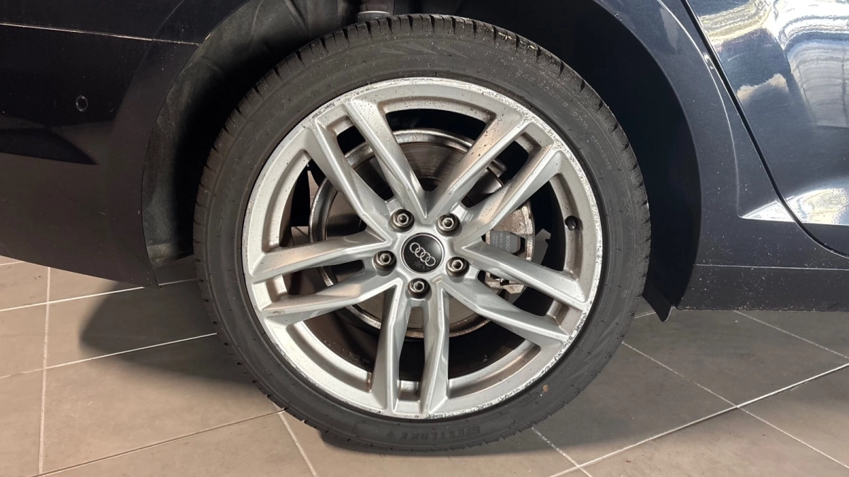 Audi A4 - photo 11