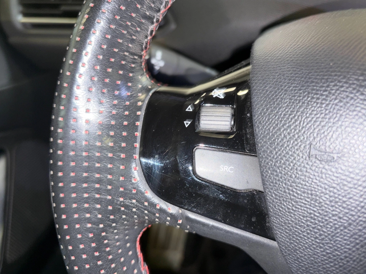 Peugeot 308 - photo 17