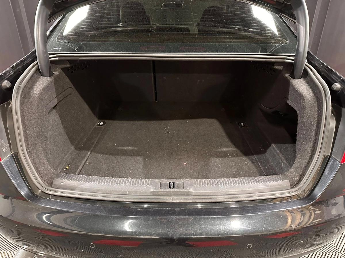 Aperçu indisponible de Audi A4