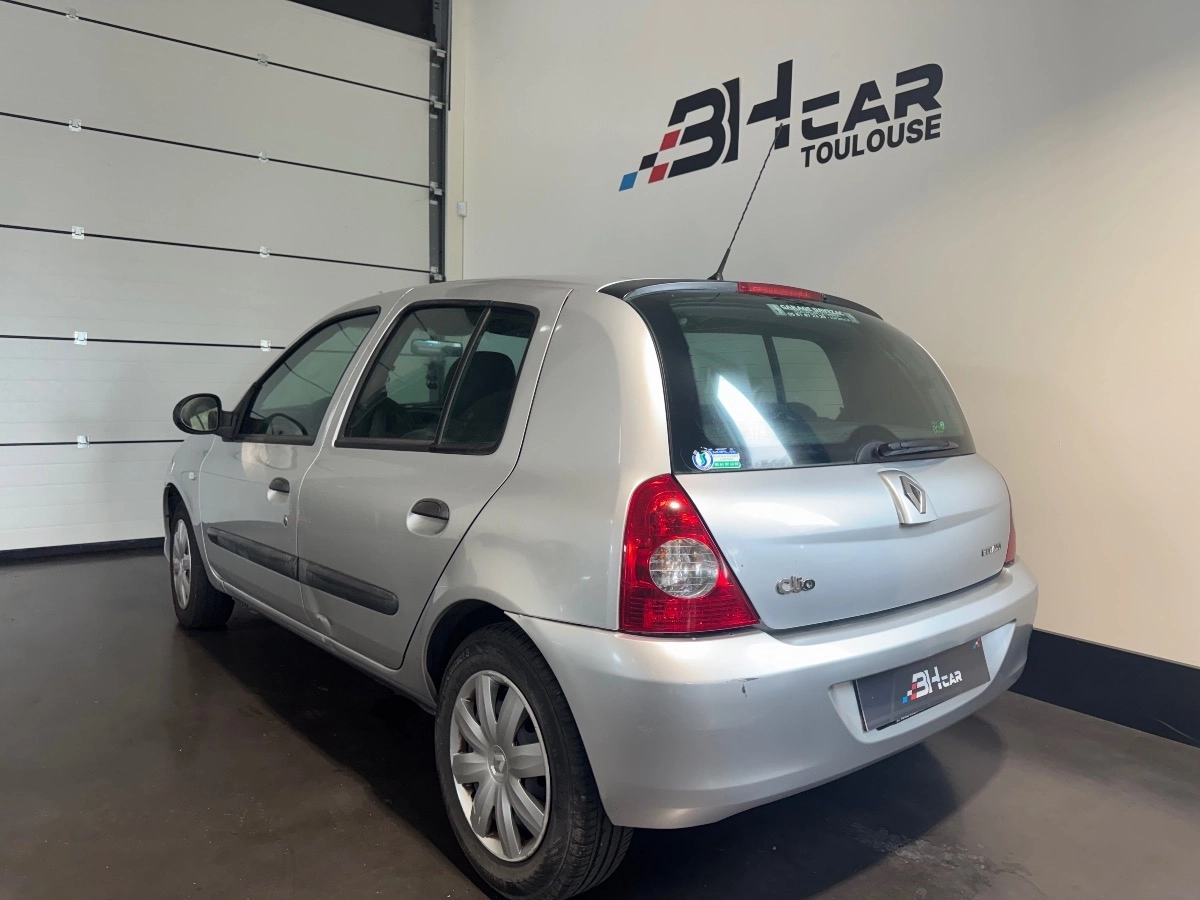 Renault Clio - photo 6