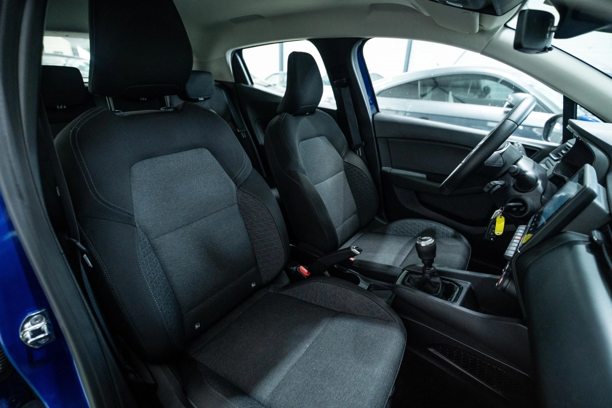 Renault Clio - photo 15