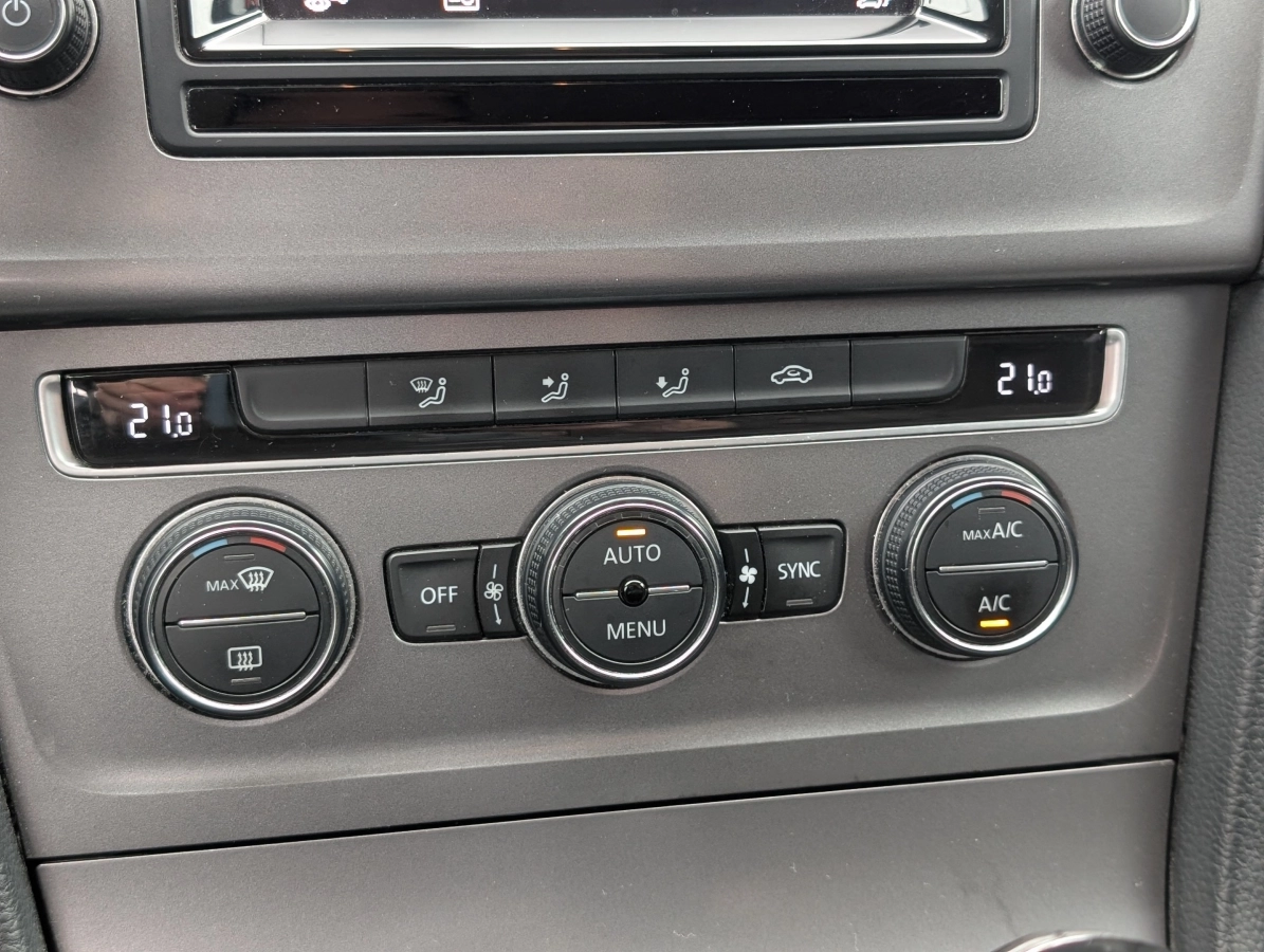 Volkswagen Golf - photo 17
