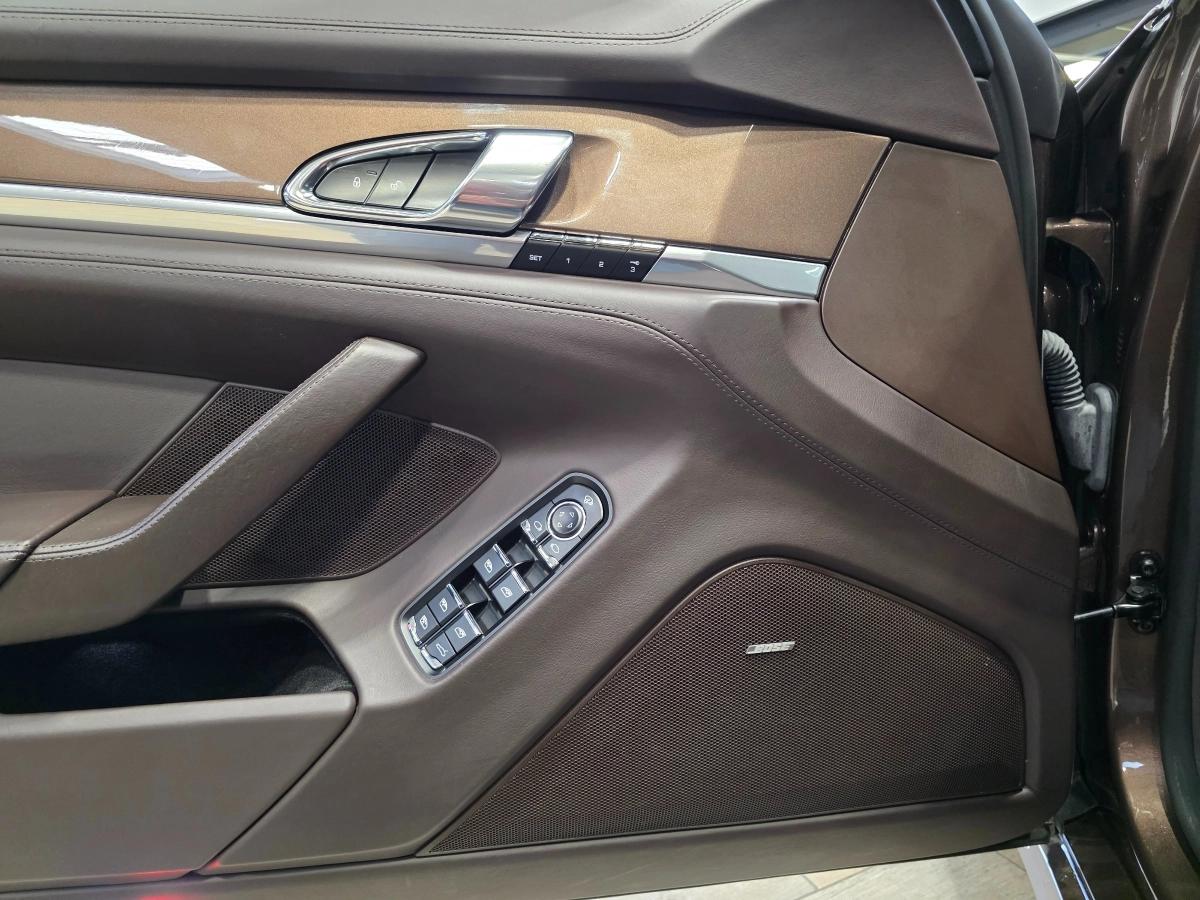 Porsche Panamera 3.0 E-HYBRID 416H 335 PHEV 9.4KWH S BVA
