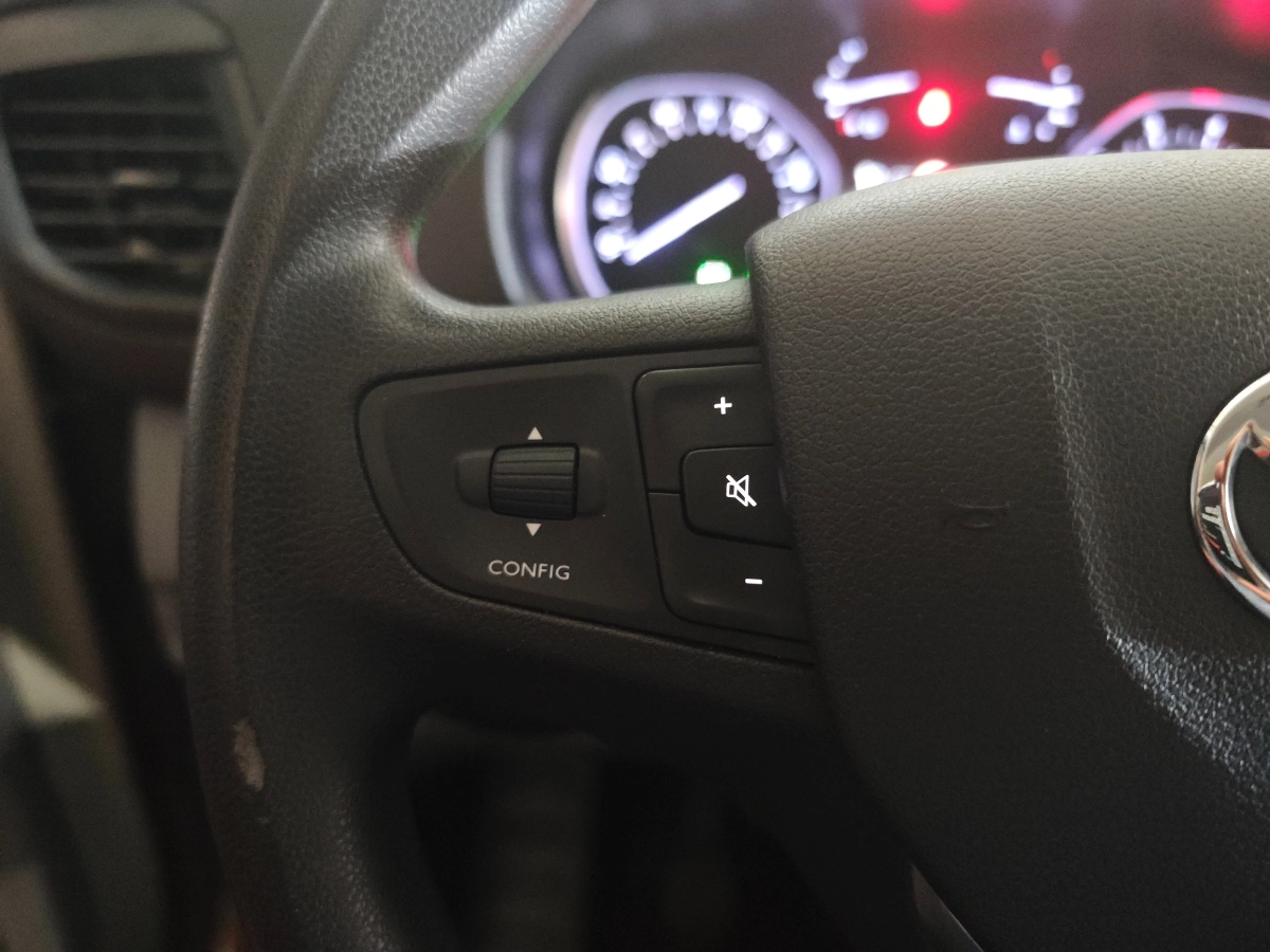 Toyota Pro Ace - photo 10