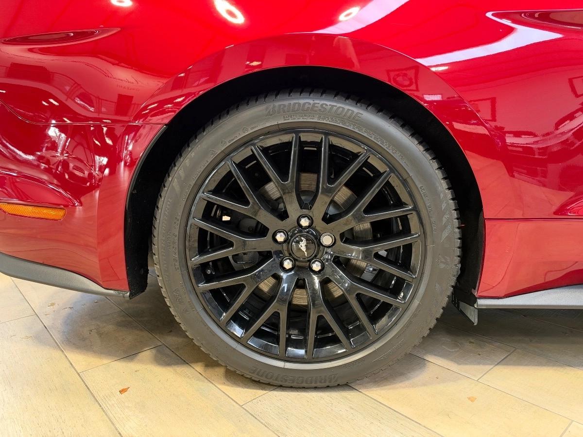 Ford Mustang VI (2) FASTBACK 5.0 V8 450 GT BVA10 /ROUGE RUBY/CARPLAY/SUIVI FORD/
