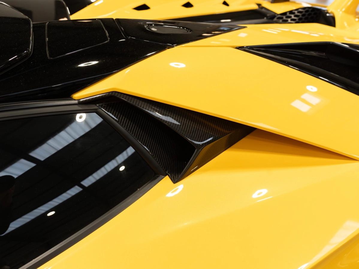 Lamborghini Aventador ROADSTER LP750-4 6.5 770 SVJ 4WD BVA