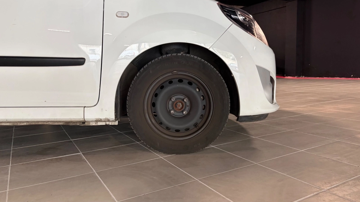 Renault Twingo - photo 10