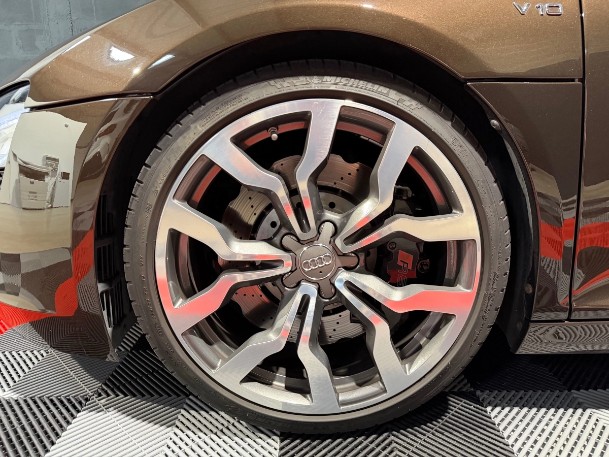 Audi R8 - photo 27