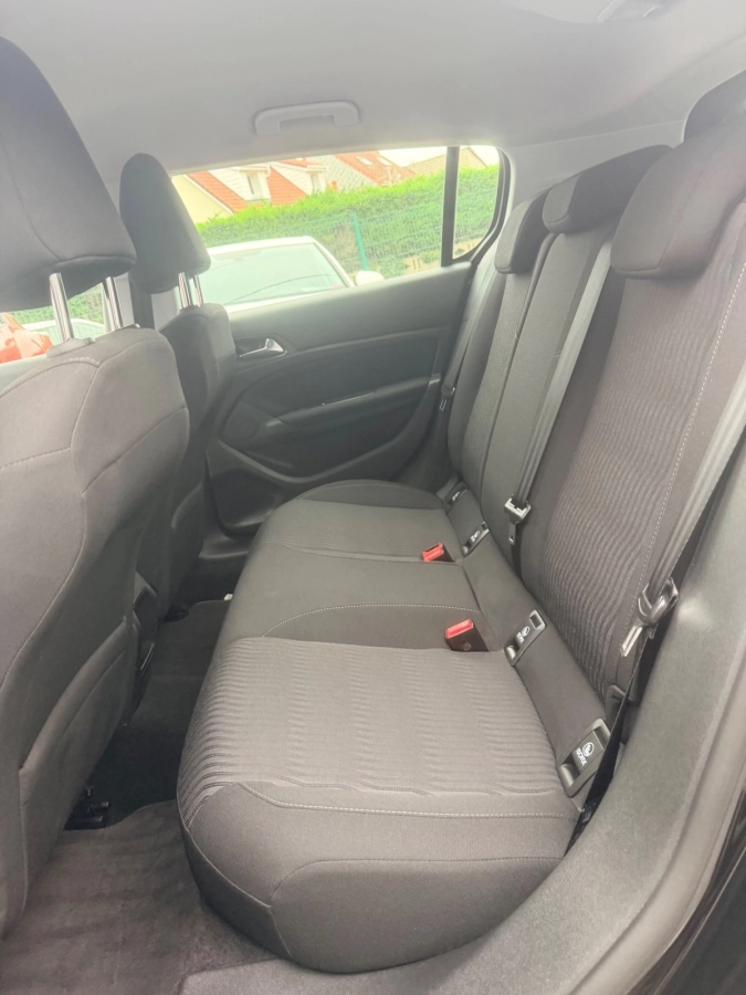 Peugeot 308 - photo 7