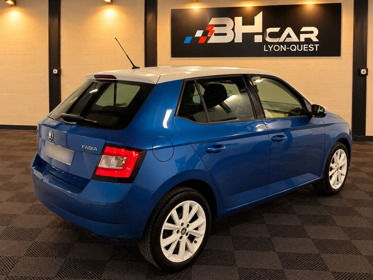 Skoda Fabia - photo 4