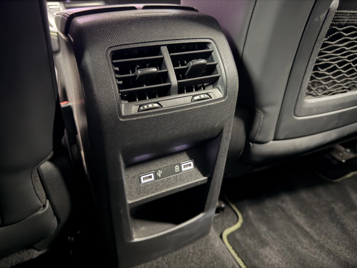 Peugeot 308 - photo 20