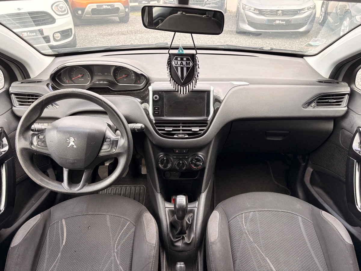 Peugeot 208 - photo 7