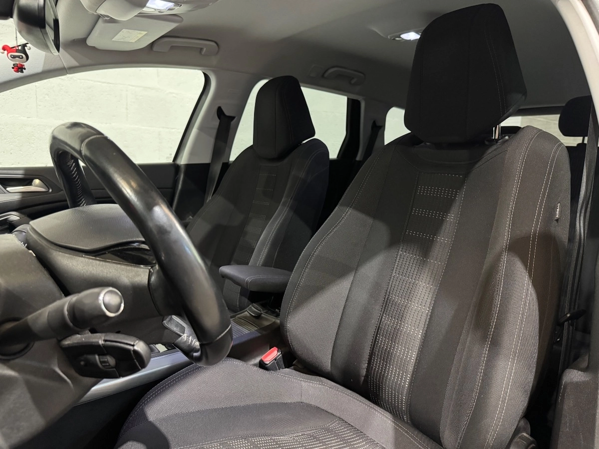 Peugeot 308 - photo 10