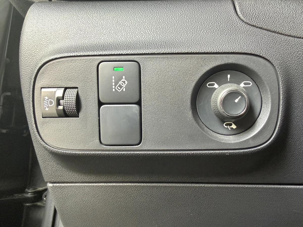 Citroen C3 GENERATION-III 1.2 PURETECH 110 SHINE EAT BVA START-STOP