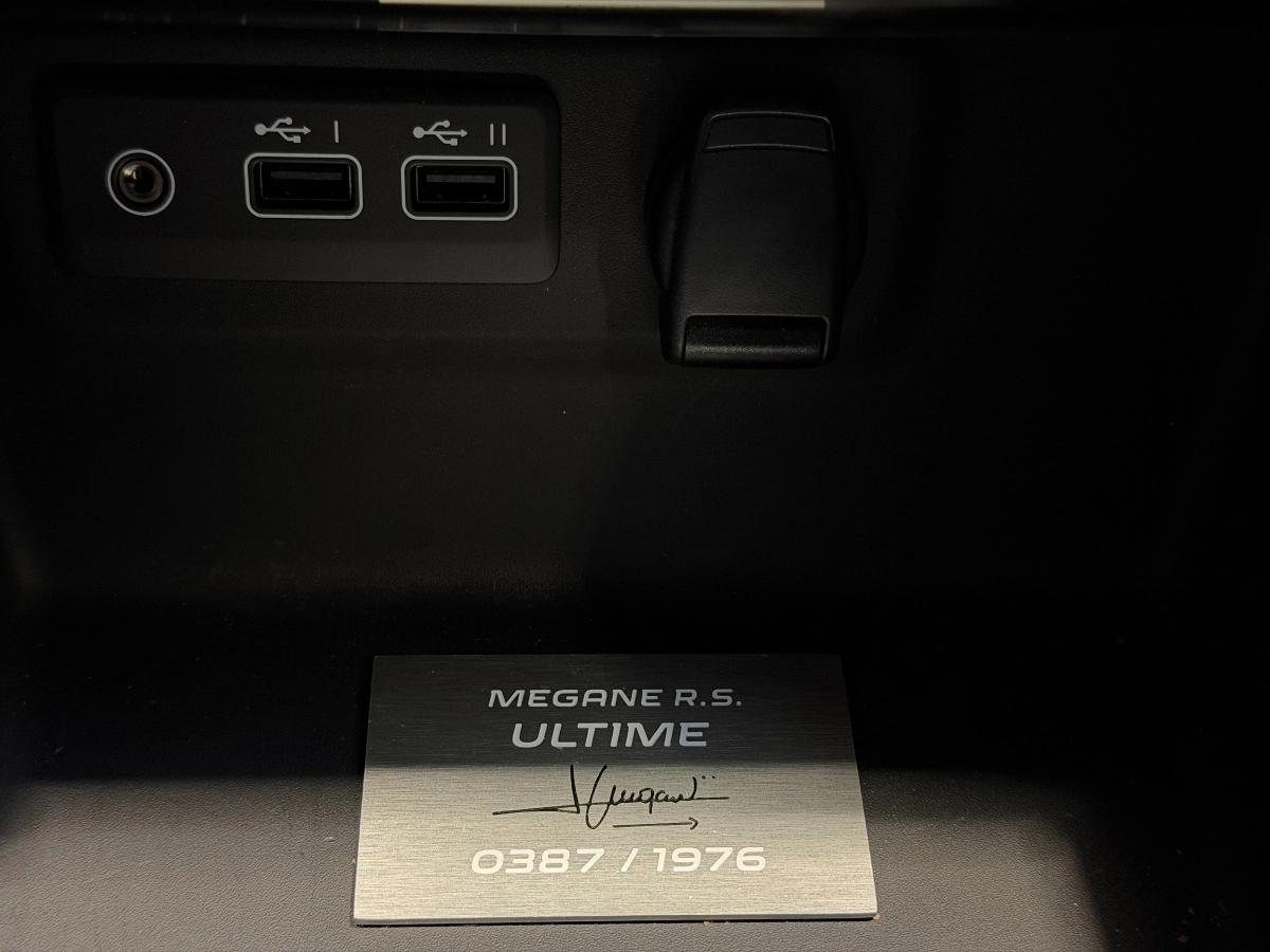 Renault Megane 1.8 300 RS ULTIME EDC BVA
