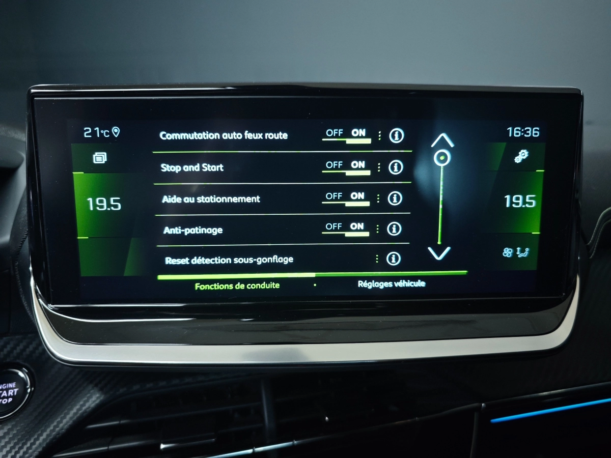 Peugeot 208 - photo 23
