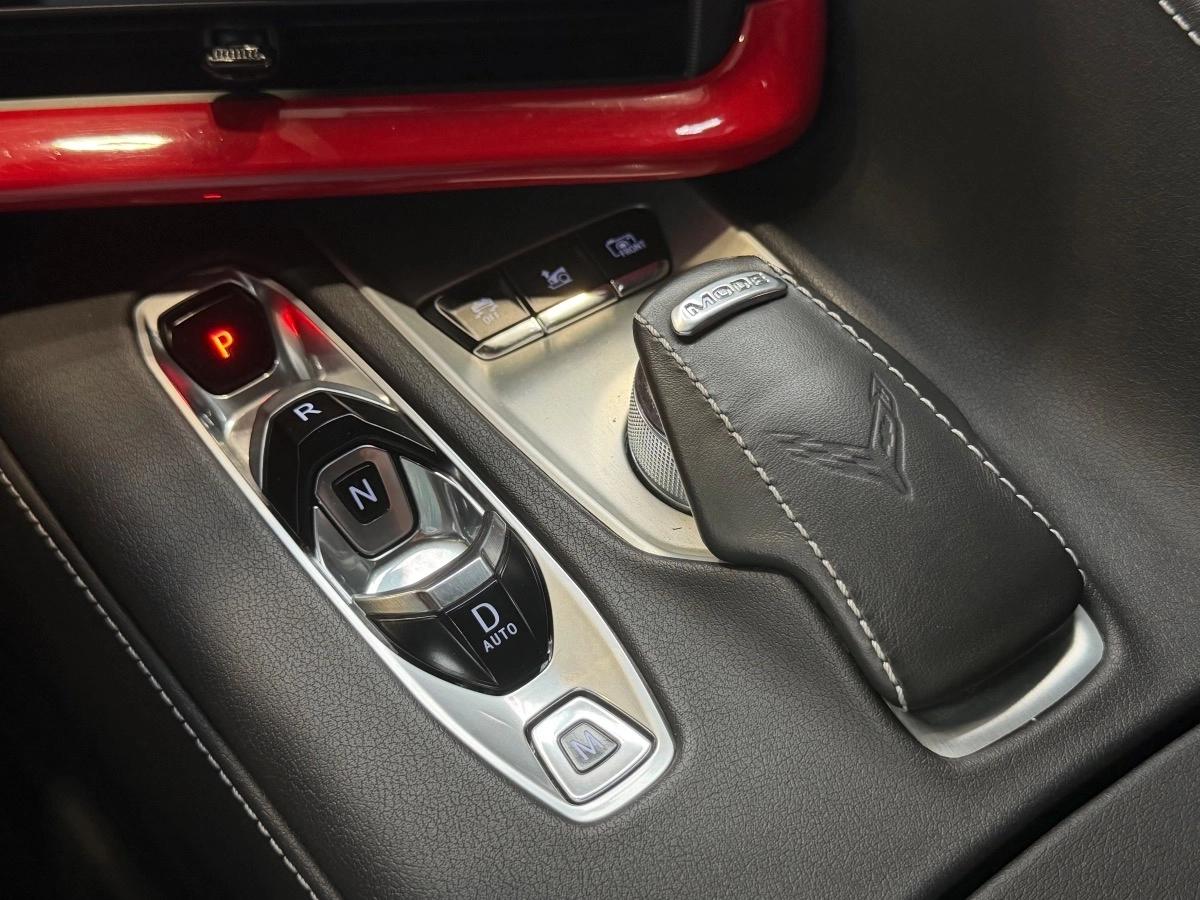 Chevrolet Corvette C8 STINGRAY 6.2 V8 2LT 502 CV PACK Z51 FR / BOSE / CORSA OPTION ++