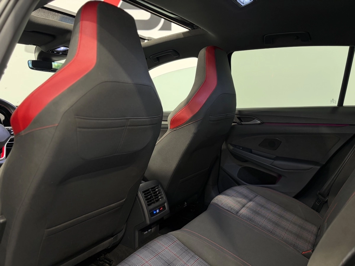 Volkswagen Golf - photo 15