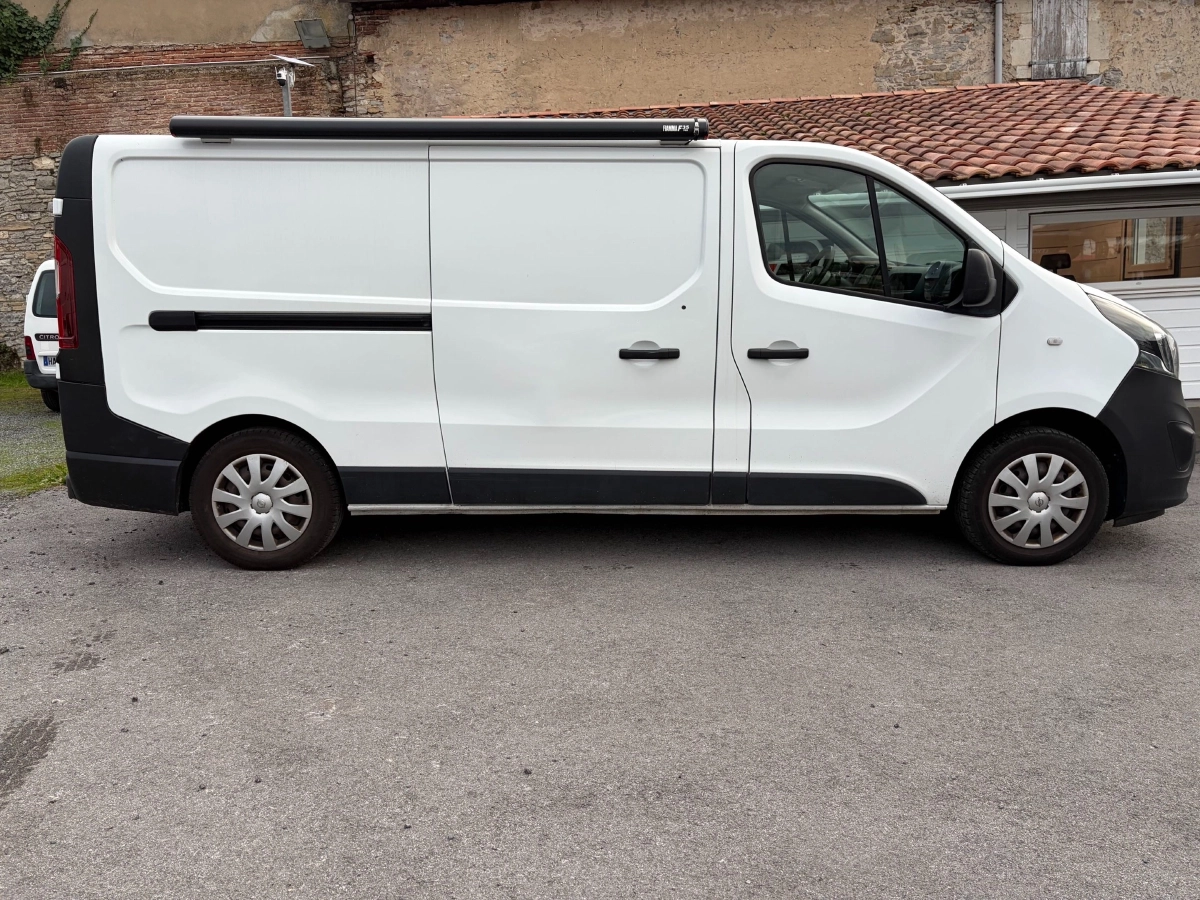 Opel Vivaro Vu - photo 3