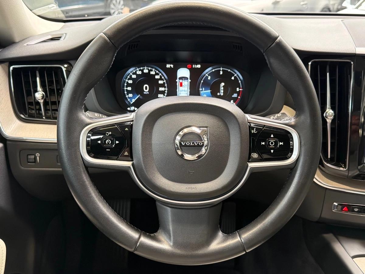 Volvo Xc60 D4 Geartronic8 190 CV INSCRIPTION LUXE TO/ATTELAGE ELEC ++