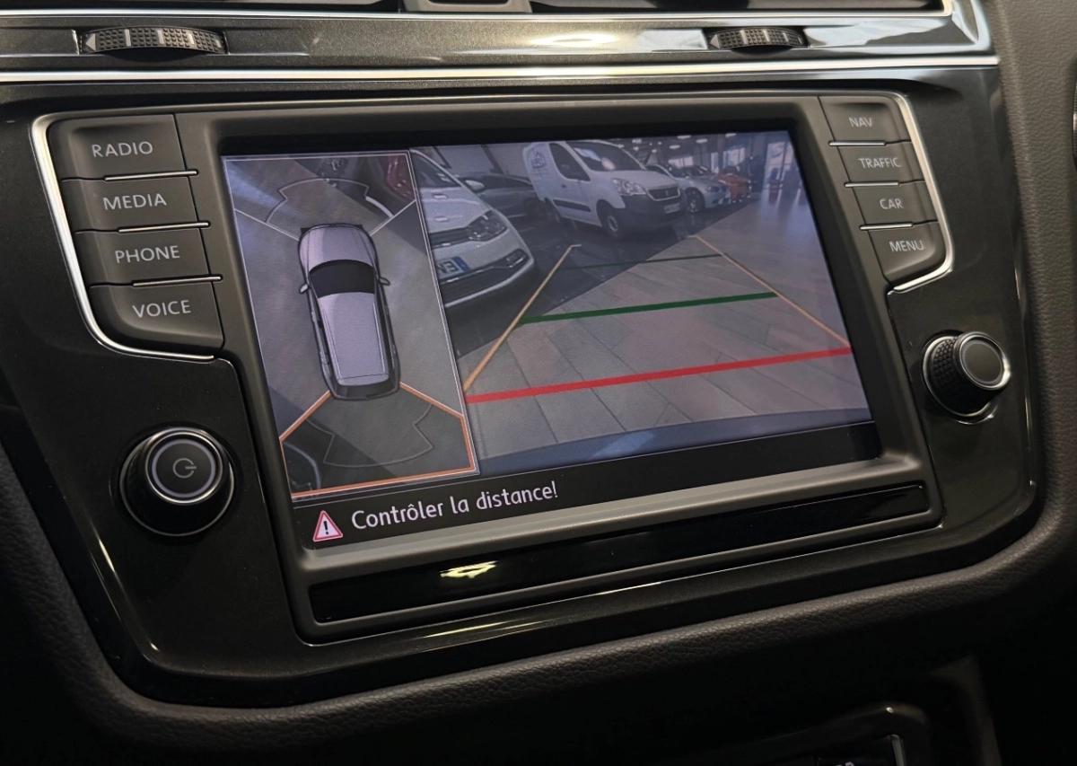 VOLKSWAGEN TIGUAN 2.0L TDi DSG7 150CH - FINITION CARAT EXCLUSIVE - TOIT OUVRANT/CAMERA/SIEGE ELEC