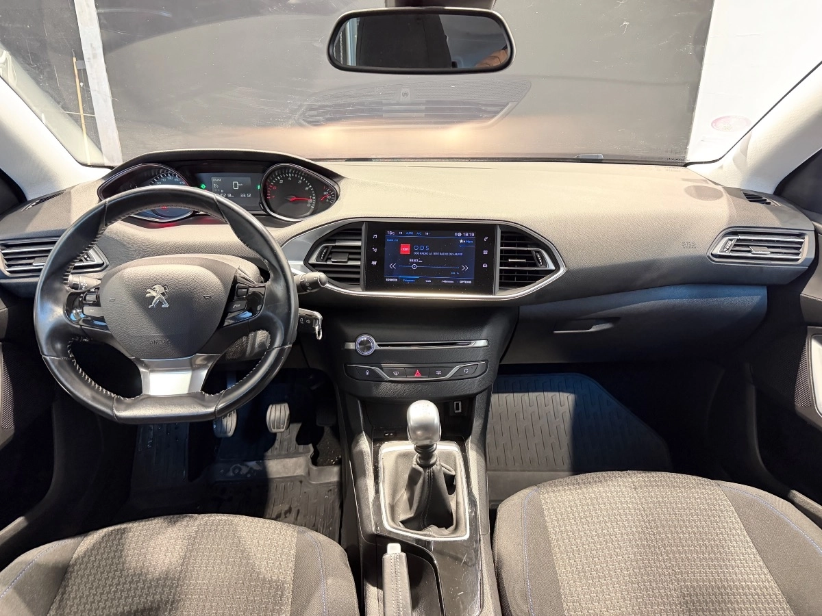 Peugeot 308 - photo 16