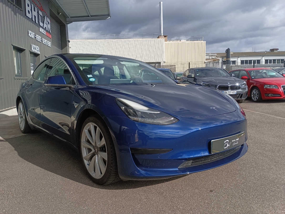 Tesla Model-3 - photo 9