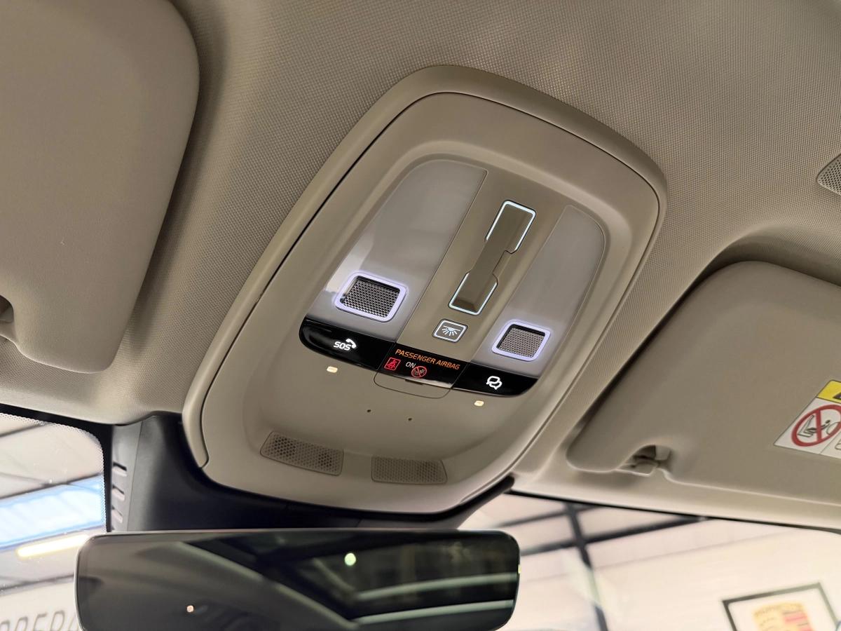 Volvo Xc60 2.0 T8 455H 310 RECHARGE PHEV HYBRID TWIN-ENGINE 18.8KWH ULTIMATE STYLE CHROME AWD GEARTRONIC BVA