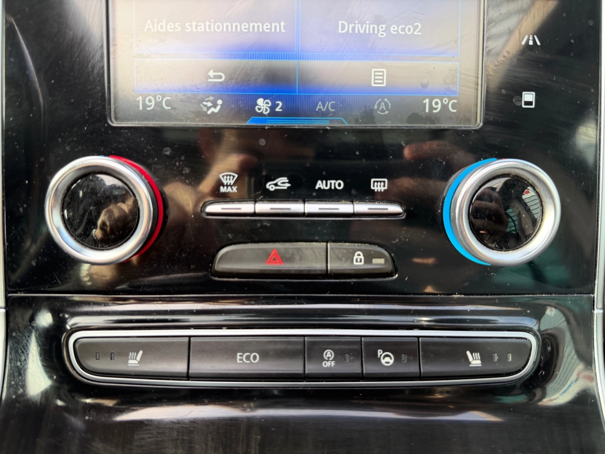 Renault Espace - photo 21