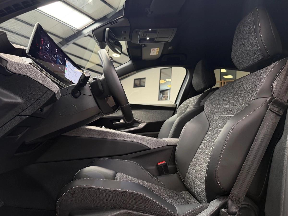 PEUGEOT 3008 1.2 HYBRID E-DSC6 136CH - FINITION ALLURE - 1ERE MAIN - TVA RECUPERABLE