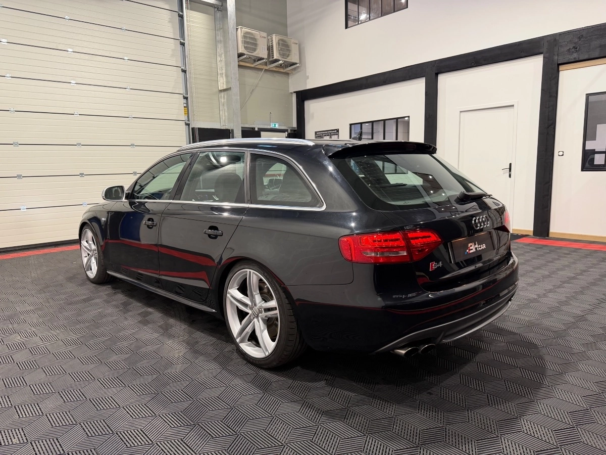 Audi S4 - photo 5
