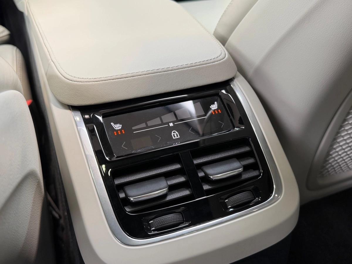 Volvo Xc90 II (2) T8 AWD 455 Ultimate Style Chrome Geartronic 8 7PL 1ère Main TVA