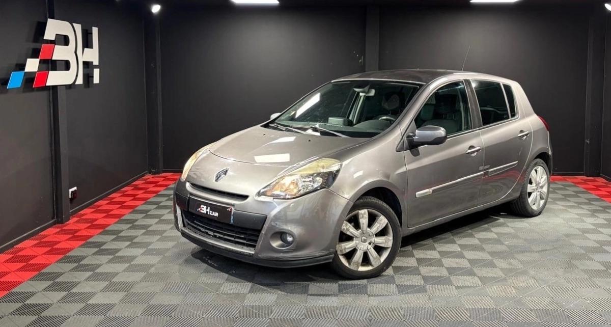 Image: Renault Clio 1.5 DCI 85 DYNAMIQUE TOMTOM