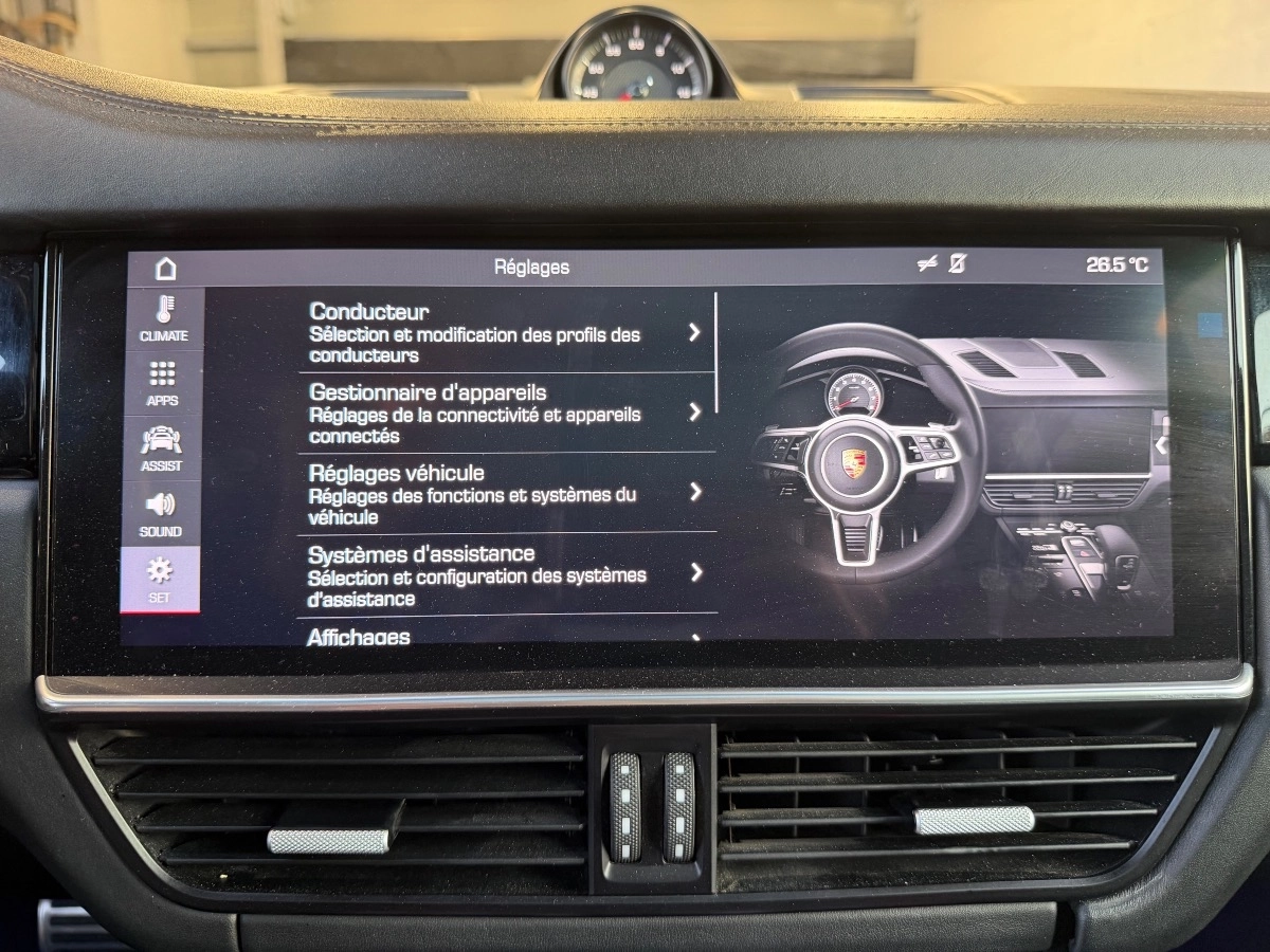 Porsche Cayenne - photo 26