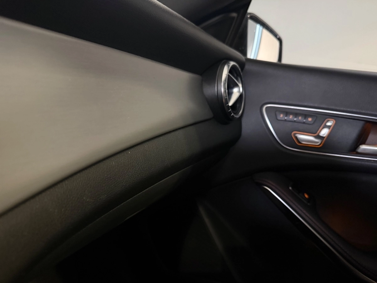 Mercedes Classe Cla - photo 26