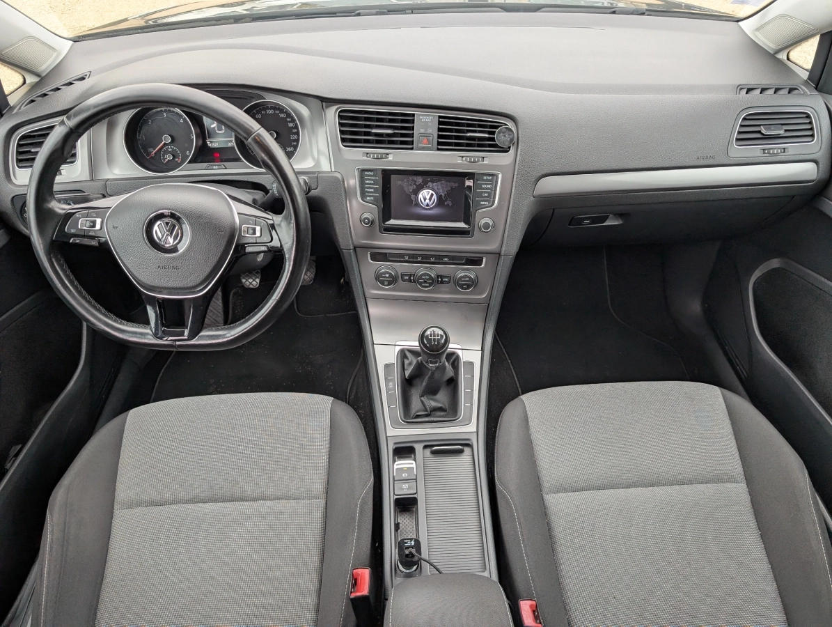Volkswagen Golf - photo 9